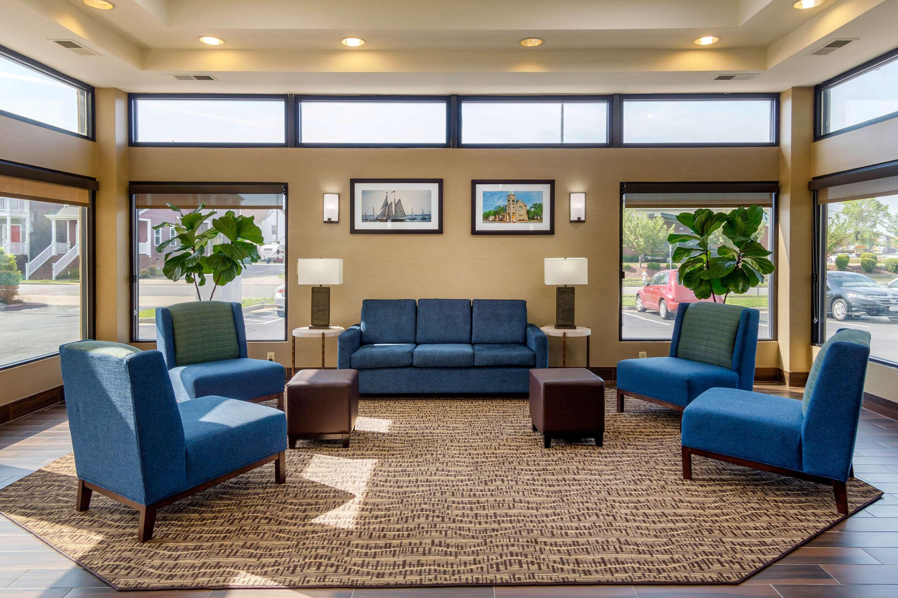 Quality Inn & Suites Olde Town Портсмут Экстерьер фото