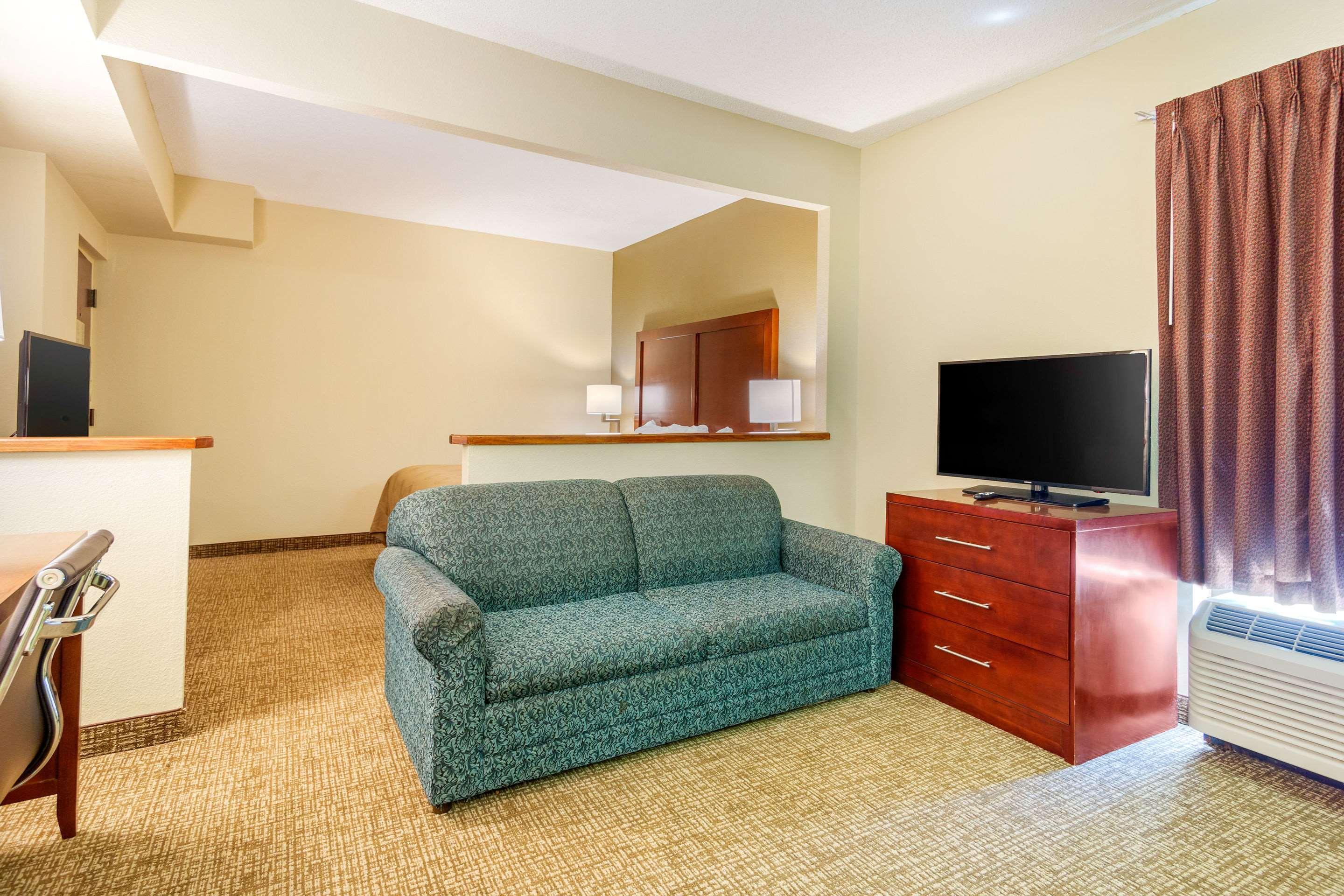 Quality Inn & Suites Olde Town Портсмут Экстерьер фото